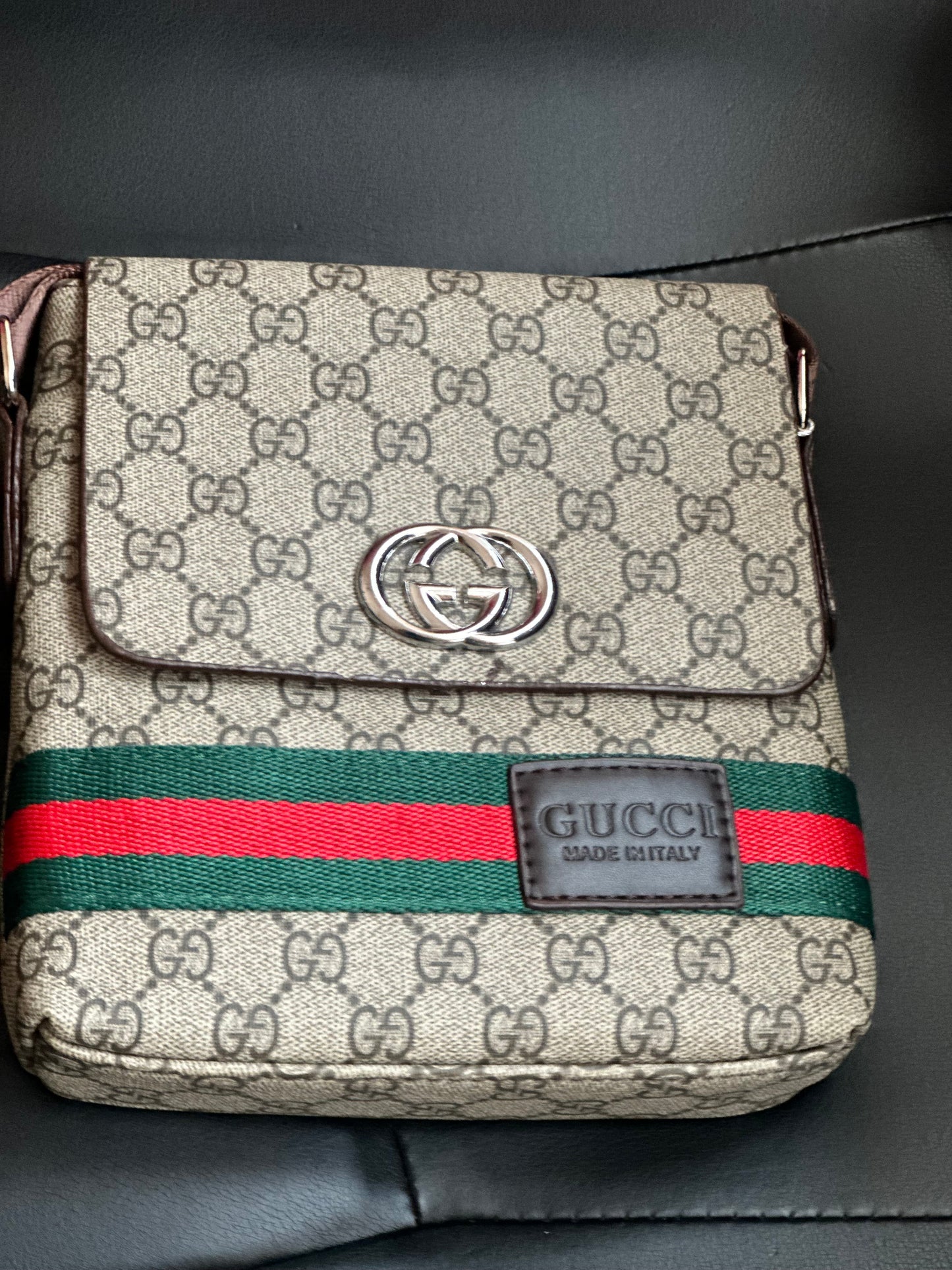 GG Full-sized brown Crossbody